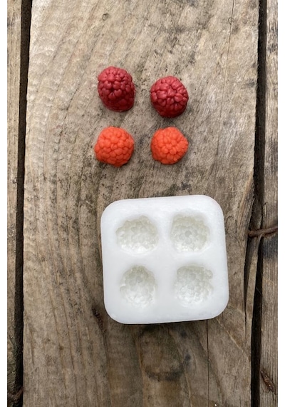 Rufus Concept Böğürtlen Dörtlü Mum Kalıbı Silikon 2 X 1,7 X 2 Cm Küçük Süsleme Kalıbı 1 Adet