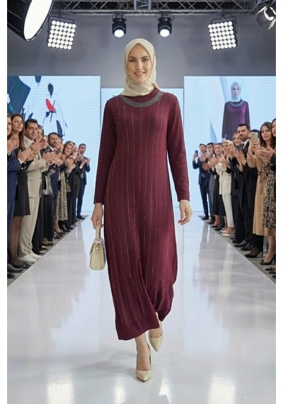 Hb Harma Time Butik Kadın Bordo Kristal Kumaş Taş Detaylı Uzun Tesettür Elbise