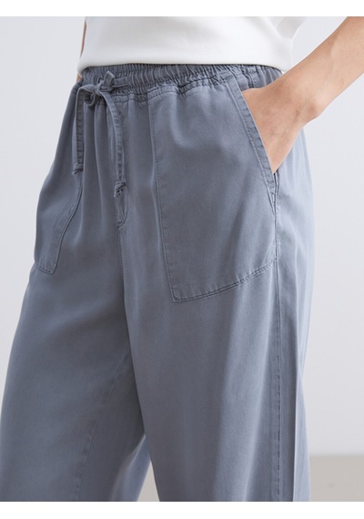 Lcw Jeans Lacivert Beli Lastikli Carrot Fit Kadın Jean Pantolon