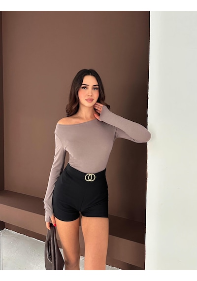 Elaxi Kadın Kayık Yaka Parmak Geçmeli Uzun Kollu Full Likralı Pamuk Viskon Buzzy Body Tişort Vizon Elaxi Kadın Kayık Yaka Parmak Geçmeli Uzun Kollu Full Likralı Pamuk Viskon Buzzy Body Tişort Vizon