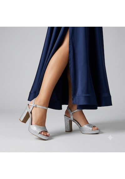 Kindep Park Moda Tek Bant Platform 1 Cm Kadın Topuklu 8 Cm Ayakkabı Gumüş
