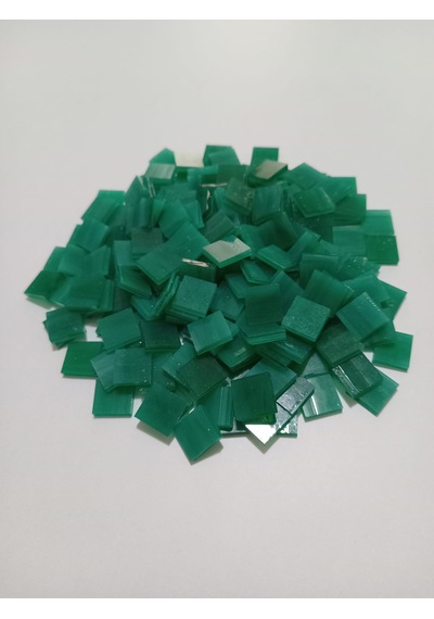 Yeşil Kare Vitray Cam Mozaik Taşı - Sanatsal Mozaik Çalışmalarınız İçin Yaklaşık 10 X 10 Mm