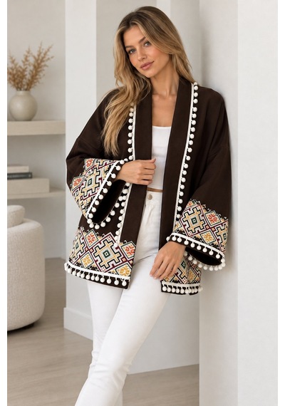 Lima Kahve Kadın Etnik Desenli Kimono Ceket Ponpon Detaylı Salaş Kesim Bohem Mevsimlik Ceket Lima Kahve Kadın Etnik Desenli Kimono Ceket Ponpon Detaylı Salaş Kesim Bohem Mevsimlik Ceket