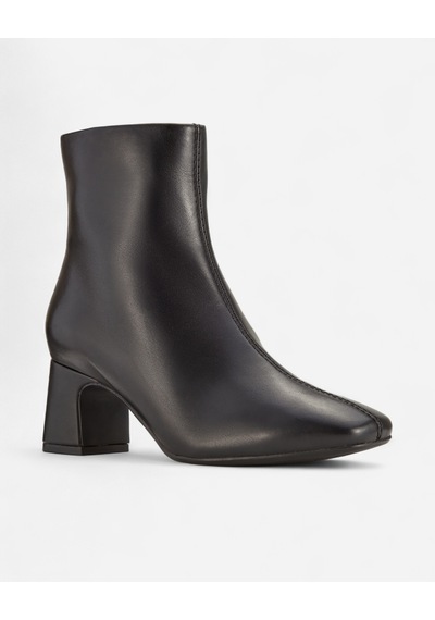 Clarks Fernie Zip Black Leather, M 3 Kadın Siyah Bot 26182935 Siyah