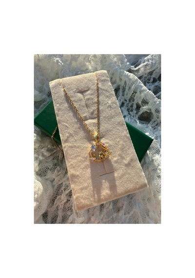Regina Forest Moon Pendant Altın