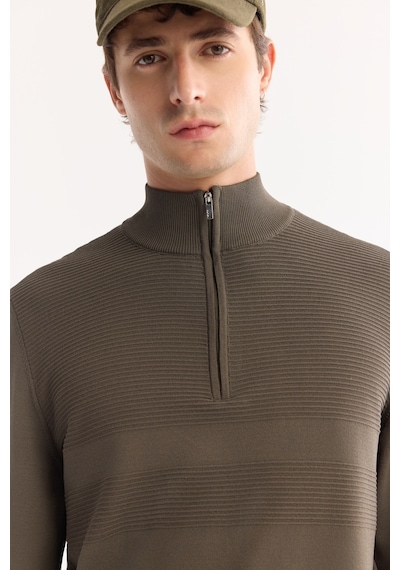 Avva Erkek Haki Dik Yaka Fermuarlı Rayon Tüylenmeyen Triko Regular Fit Kazak A52y5021