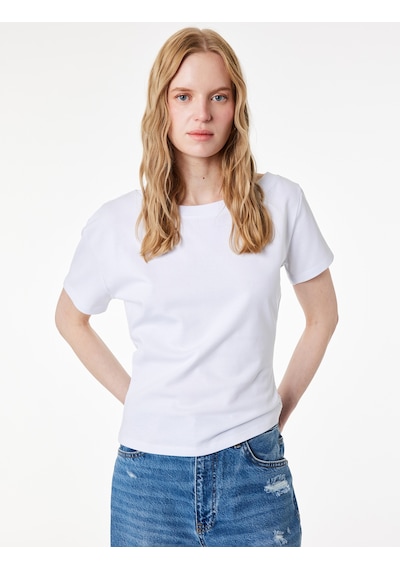Koton Pamuklu Slim Fit Düşük Omuz Kayık Yuvarlak Yaka Kısa Kollu Tişört Beyaz 6sak50412ek
