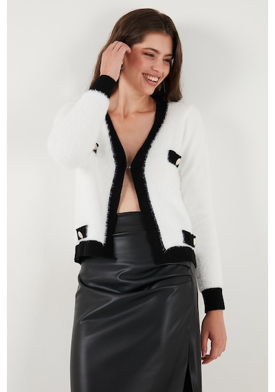 Lela Premium Regular Fit V Yaka Cep Detaylı Yumuşak Dokulu Bayan Hırka 680Hi0048 Ekru-Siyah