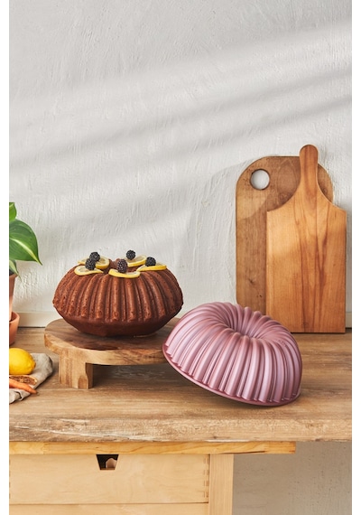 Karaca  Cake Pro Dilimli Pembe Döküm Kek Kalıbı