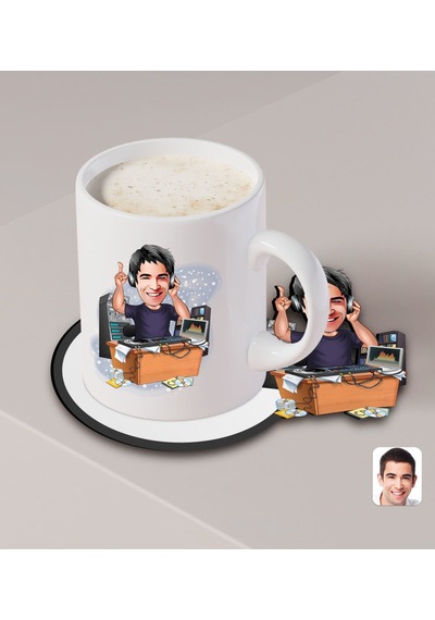 Kişiye Özel Erkek Radyocu Karikatürlü Beyaz Kupa Ve Ahşap Bardak