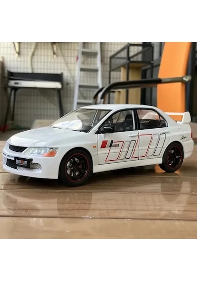 Hobbiez World Mitsubishi Lancer Evolution Beyaz 1/24 Model Araba