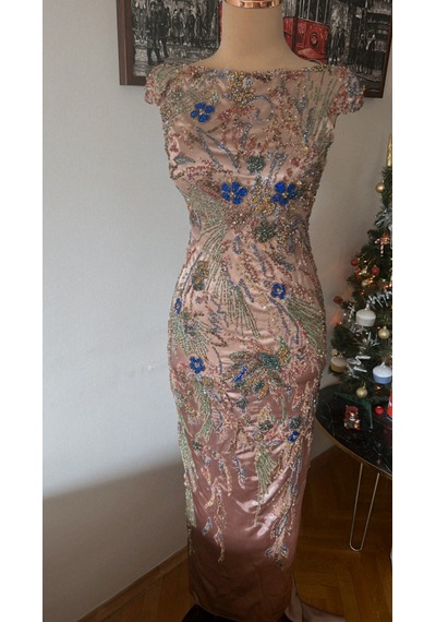 Chica Rosa Fashion Kristal Boncuk İşlemeli İpek Saten Kuyruklu Elbise