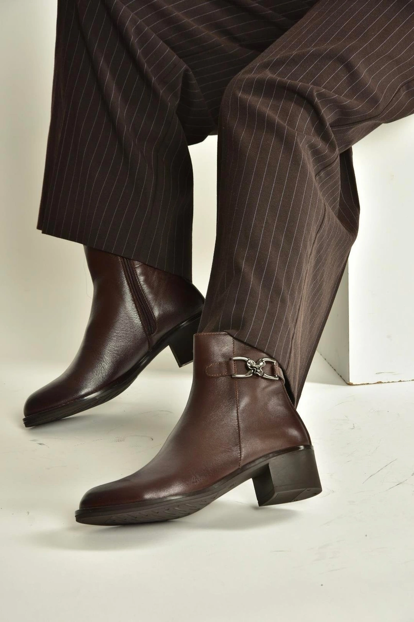 Fox Shoes V555311503 Kahverengi Hakiki Deri Alçak Topuklu Kadın Bot Kahverengi-hakiki Deri Fox Shoes V555311503 Kahverengi Hakiki Deri Alçak Topuklu Kadın Bot Kahverengi-hakiki Deri