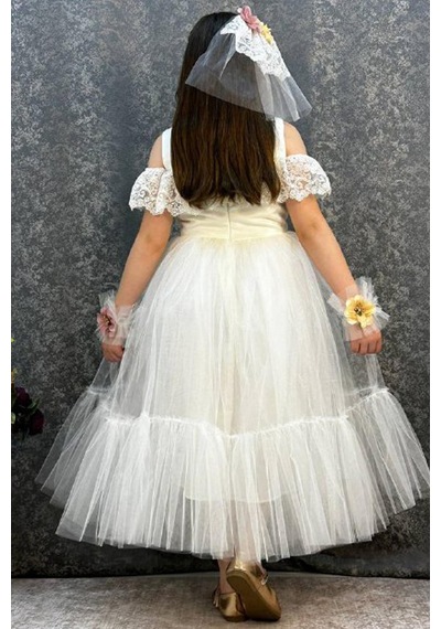 Riccotarz Kız Çocuk Toka ve Bileklerinde Gül Detaylı Beyaz Abiye 6-9 Yaş 2231901006 Beyaz