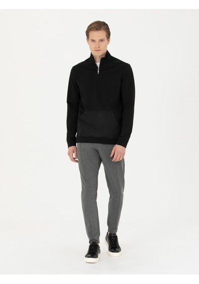 Siyah Regular Fit Yarım Fermuarlı Cepli Sweatshirt
