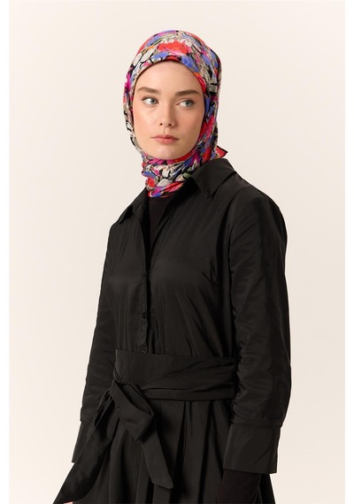 Silk Home Organik Pamuk İpek Eşarp Siyah-koyu Gri Mor Çiçek Desenli Tok Duruşlu 90x90 Çok Renkli