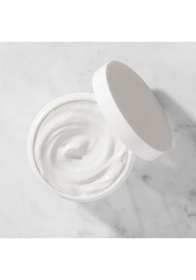 Cildi Gün Boyunca Nemlendiren Ve Yumuşaklık Kazandıran Etkili Nemlendirici Krem Spf30 50 Ml