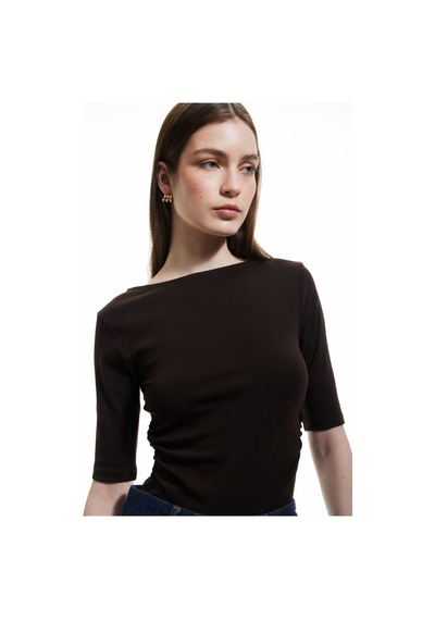 Koton Drape Detaylı Pamuklu Kısa Kollu Yuvarlak Balerin Yaka Tişört Kahverengi 5sak50416ek Kahve Koton Drape Detaylı Pamuklu Kısa Kollu Yuvarlak Balerin Yaka Tişört Kahverengi 5sak50416ek Kahve
