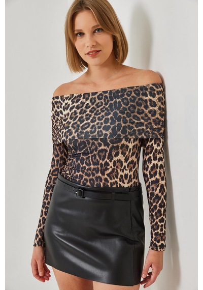 Shade Kadın Madonna Yaka Bluz 378 60351261 - Leopar