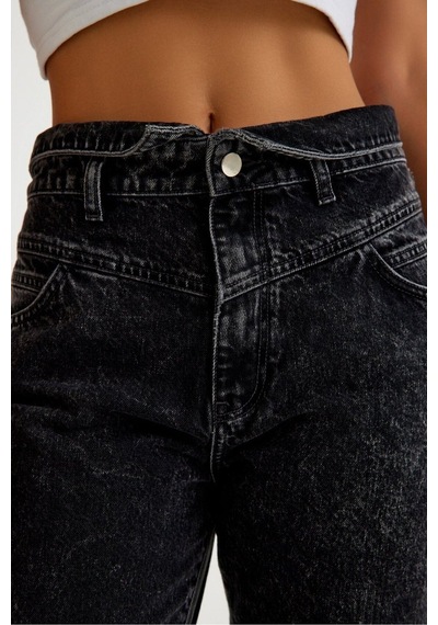 Mom Kalıp Yüksek Bel Denim Pantolon 001