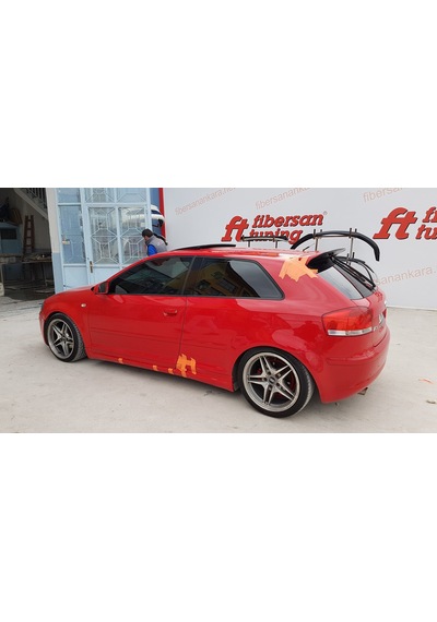 Audi A3 Tek Kapı Marşpiyel Takımı ---Fibersan Tuning