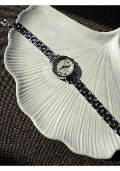 Retro Minimal Metal Kordon Vintage Kadın Kol Saati İçi Kırmızı Sarı