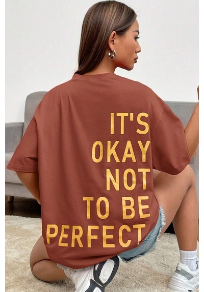 Unisex It's Okay Baskılı Tasarım Tshirt Kahverengi