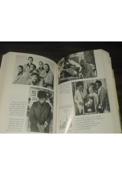 Memphis Beat - The Lives And Times Of America'S Musical Crossroad