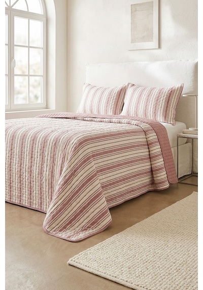 Ocean Home Textile Pamuklu Kapitoneli Bordo Renk Çizgi Desen Çift Kişilik Yatak Örtüsü Seti 1 Adet 250 X 230 / 2 Adet 50 X 70 Cm