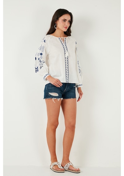Lela Pamuklu Regular Fit Balon Kol Nakış Işlemeli Bayan Bluz 6110936 Ekru-Indigo Lela Pamuklu Regular Fit Balon Kol Nakış Işlemeli Bayan Bluz 6110936 Ekru-Indigo