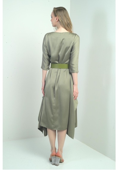 By Saygı Kadın Çeyrek Kollu Beli Kemerli Asimetrik Krep Saten Midi Elbise-40625 Olive