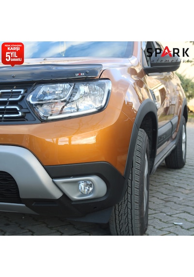 Dacia Duster 2018-2024 Yıl Aralığı Uyumlu Sis Farı Çerçevesi 2 Parça
