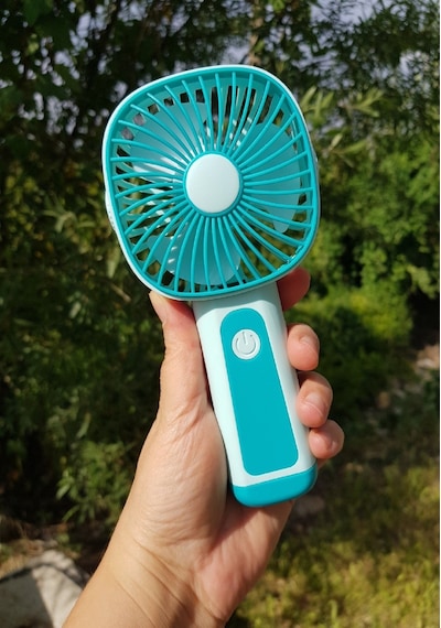 Mini Fan Usb Şarjlı Mini El Fanı Taşınabilir Vantilatör 3 Kademeli Sessiz Fan Telefon Tutuculu Mavi
