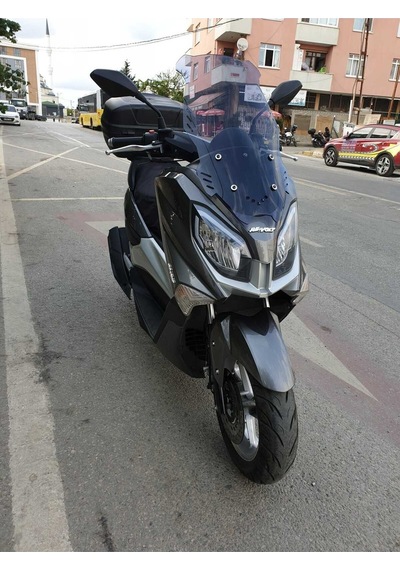 Motocam Volta Revolt Rm5 Ön Cam 2020-2021 Model 65cm Füme Renkli 4mm Orta Boylu