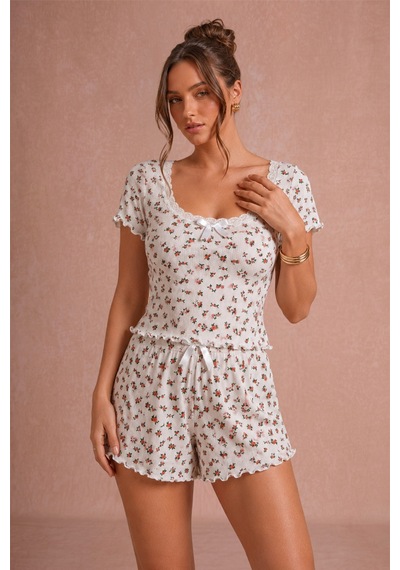 Bella Notte Ekru Çiçek Desenli Fiyonk Detaylı Kısa Kollu Şortlu Pijama Takımı
