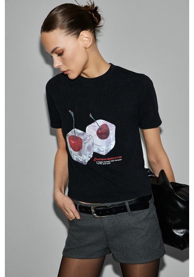 Grımelange Melunae Kadın Organik Pamuklu Bisiklet Yaka Kısa Kollu Baskı Detaylı Siyah T-shirt Siyah Grımelange Melunae Kadın Organik Pamuklu Bisiklet Yaka Kısa Kollu Baskı Detaylı Siyah T-shirt Siyah