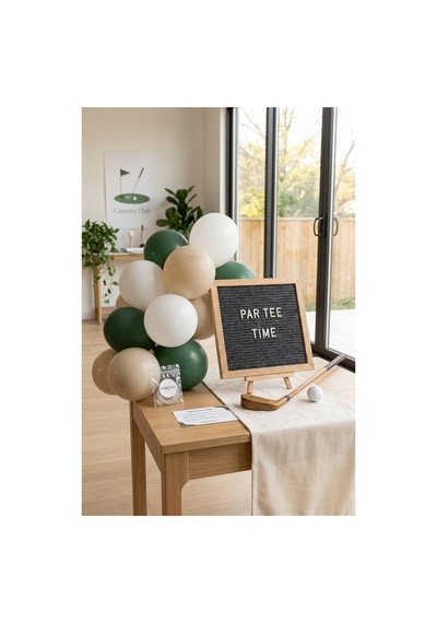 Golf Temalı 1 Yaş Doğum Günü Süsleme Mini Set Koyu Gri Keçe Yazı Panosu Standlı Balon Zincirli Par-tee Konsepti