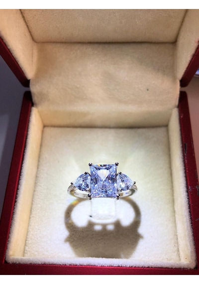 Vog Pırlanta Tasarım Baget V Kalp Effective Diamond Taşlı 925 Gümüş Evlilik Teklifi Yüzük