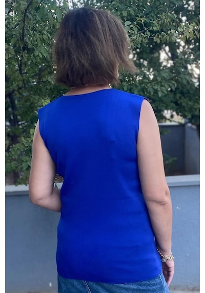 Mia Butik Kadın Lina Saks Mavi Merserize Kolsuz Bluz Saks Mavi Mia Butik Kadın Lina Saks Mavi Merserize Kolsuz Bluz Saks Mavi