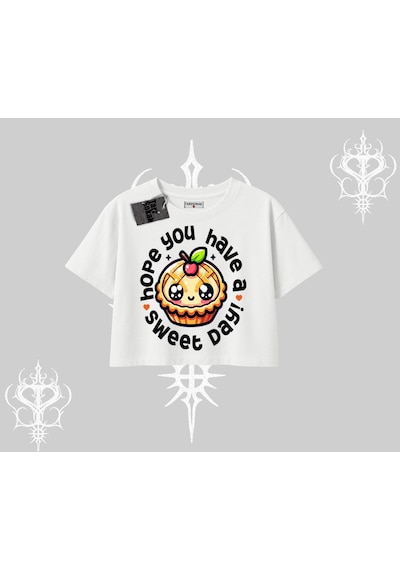 Tarzsokak Sweet Day Cupcake Baskılı Oversize Crop Tshirt Beyaz