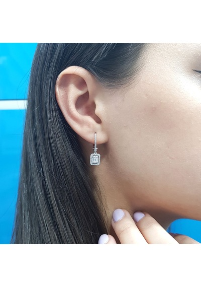 Lova 0,56 Karat Baget Pırlanta Küpe - 3030027
