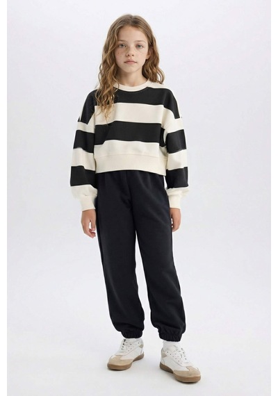 DeFacto Kız Çocuk 2'li Takım Çizgili Bisiklet Yaka Sweatshirt Beli Lastikli Jogger Eşofman Altı D4091A824WNBK26 Siyah DeFacto Kız Çocuk 2'li Takım Çizgili Bisiklet Yaka Sweatshirt Beli Lastikli Jogger Eşofman Altı D4091A824WNBK26 Siyah