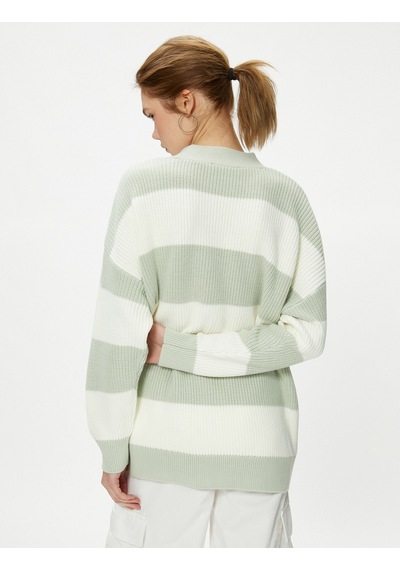 Koton Oversize Triko Hırka Düğmeli V Yaka Uzun Kollu Yeşil Çizgili 4sal90009ht 4SAL90009HT7S6 Yeşil Koton Oversize Triko Hırka Düğmeli V Yaka Uzun Kollu Yeşil Çizgili 4sal90009ht 4SAL90009HT7S6 Yeşil
