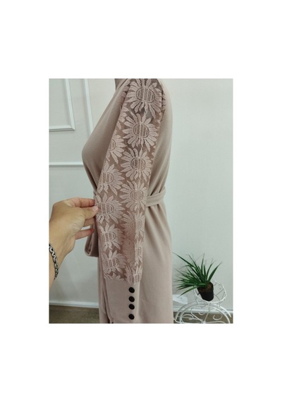 Butik İstanbul Kadın Uzun Kollu Bisiklet Yaka Belden Kuşaklı Midi Waffle Elbise Bej