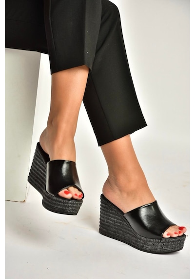 Fox Shoes Y996559960 Siyah Rustik Dolgu Tabanlı Kadın Terlik Siyah