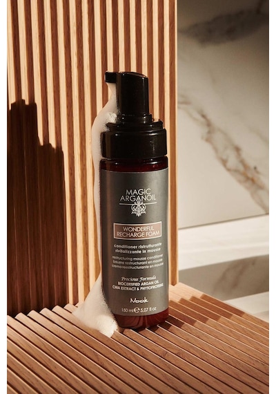 Nook Magic Arganoil Yıpranmış Saçlar İçin Peptit Ve Amino Asit İçeren Onarıcı Dolgunlaştırıcı Durulanmayan Saç Köpüğü 150ml
