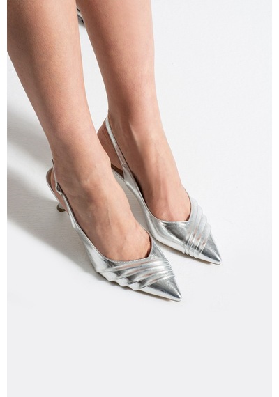 Dabab Shoes Zeyny Kadın Gümüş Sivri Burun Slingback 6 Cm İnce Topuk Ön Pile Detaylı Parlak Rugan Ayakkabı