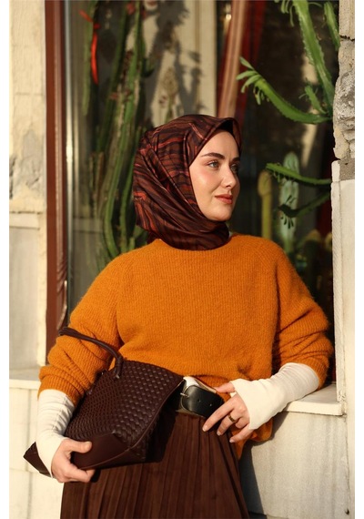 Silk Home Twill İpek Eşarp Kahverengi Mercan Geometrik Desenli Tok Duruşlu 90x90 Çok Renkli