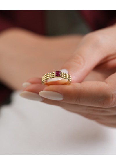 Debora Jewelry 14 Ayar Altın Kare Model Pembe Taşlı Yüzük