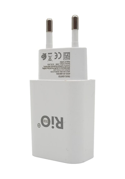 Riotech Tek Usb Girişli Beyaz Şarj Adaptörü